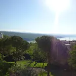 شقة Rodela