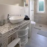 شقة Rodela